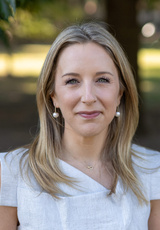 Andrea Harris headshot