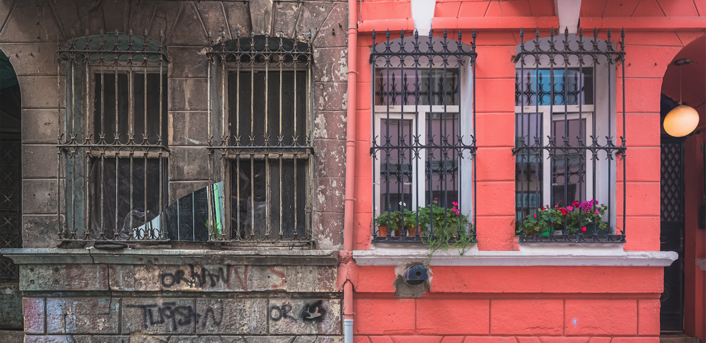 contrasting living conditions